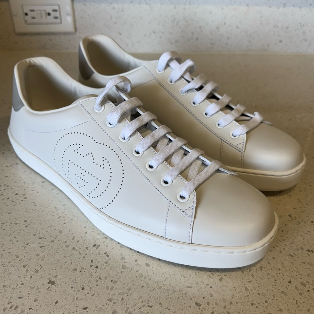 Gucci Ace White / Gray Sky Leather Sneakers Perforated Interlocking GG US 9.5